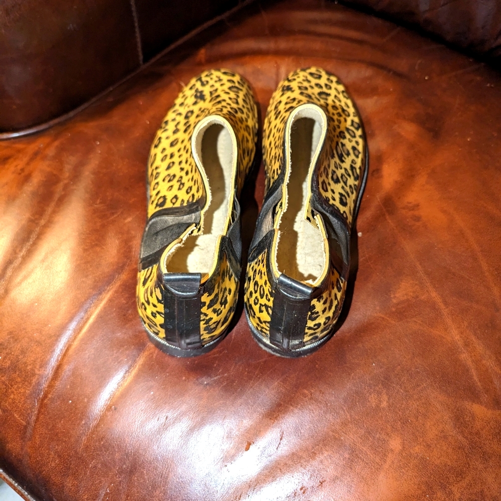 Cheetah boutique rain boots size large